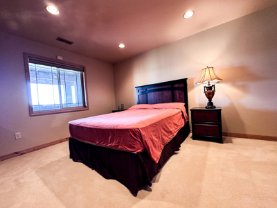 Luxury Riverfront Home on Missouri River | Fort Peck, Montana - image 40