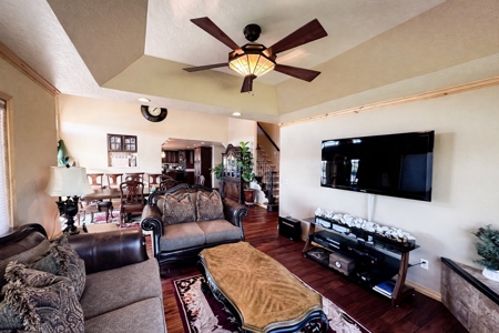 Luxury Riverfront Home on Missouri River | Fort Peck, Montana - image 50