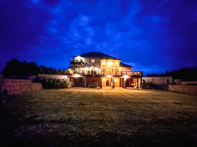 Luxury Riverfront Home on Missouri River | Fort Peck, Montana - image 14
