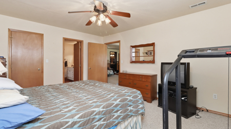 Home on Bull Shoals Lake in Protem, MO with Boat Dock Slip - image 17