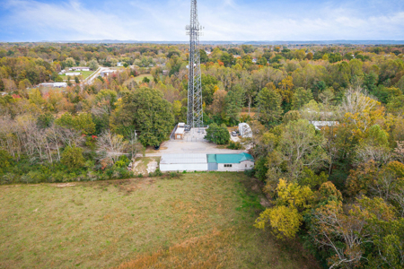 Excellent Investment Opportunity – 7-Unit Storage Building! - image 3