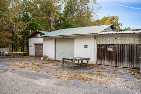 Excellent Investment Opportunity – 7-Unit Storage Building! - image 13