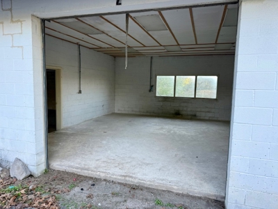 Excellent Investment Opportunity – 7-Unit Storage Building! - image 15