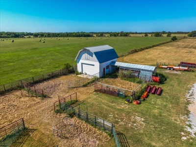 Home on 41 Acres , Country Living - Close to town - image 6