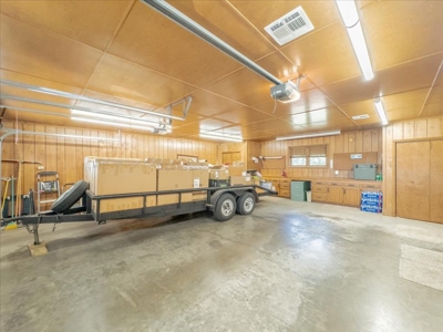 Home on 41 Acres , Country Living - Close to town - image 39