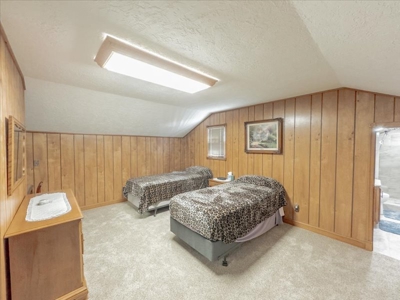 Home on 41 Acres , Country Living - Close to town - image 44