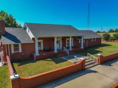 Home on 41 Acres , Country Living - Close to town - image 10