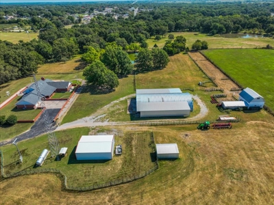 Home on 41 Acres , Country Living - Close to town - image 42