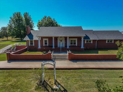Home on 41 Acres , Country Living - Close to town - image 3