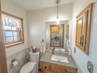 Home on 41 Acres , Country Living - Close to town - image 13