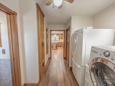 Home on 41 Acres , Country Living - Close to town - image 12