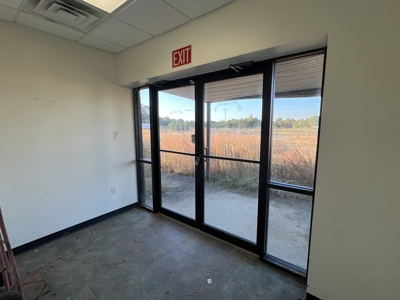 7 Commercial Acres and 3 Buildings For Sale, Hwy 65, Damascus, AR - image 31