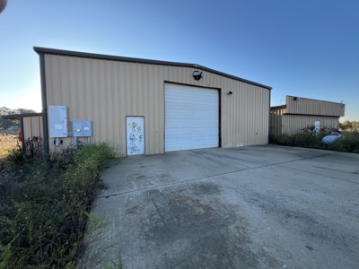 7 Commercial Acres and 3 Buildings For Sale, Hwy 65, Damascus, AR - image 12