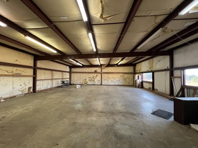 7 Commercial Acres and 3 Buildings For Sale, Hwy 65, Damascus, AR - image 29