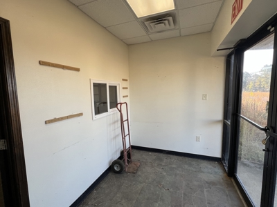 7 Commercial Acres and 3 Buildings For Sale, Hwy 65, Damascus, AR - image 30