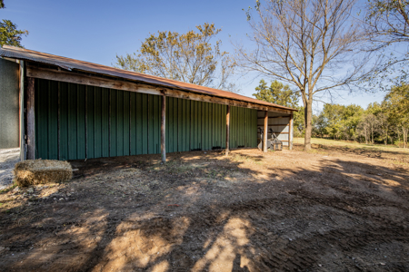 Country Home in Benton County Arkansas - image 28