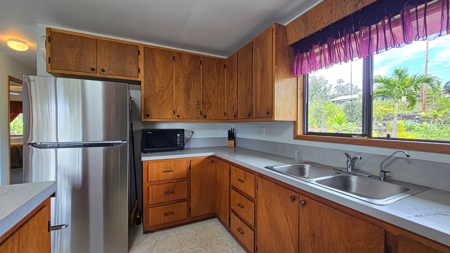 Island home with 2 bed, 1 bath, lush gardens, privacy—Hawaii - image 25