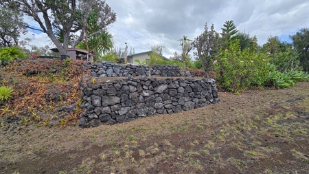 Island home with 2 bed, 1 bath, lush gardens, privacy—Hawaii - image 18