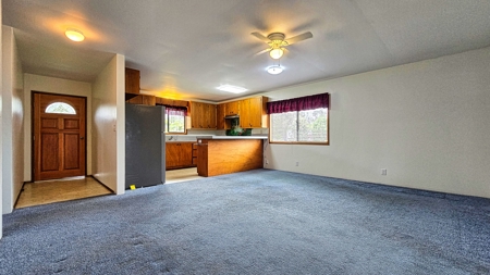 Island home with 2 bed, 1 bath, lush gardens, privacy—Hawaii - image 28