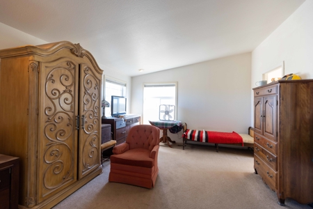 Eastern Oregon Airport Acres Outside of Burns - image 8