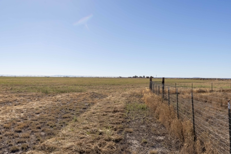 Eastern Oregon Airport Acres Outside of Burns - image 20