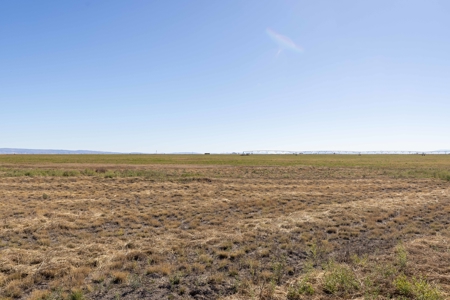 Eastern Oregon Airport Acres Outside of Burns - image 18