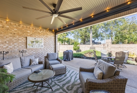 Luxury Gated Home in NW Jackson TN – Chef’s Kitchen, EV Charger - image 4