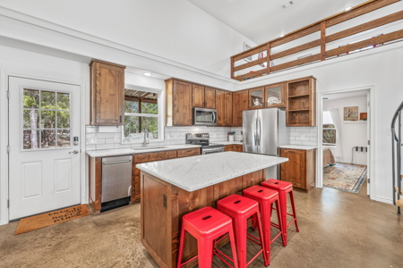 Discover this Income Producing Barndominium in Weatherford, Texas - image 8