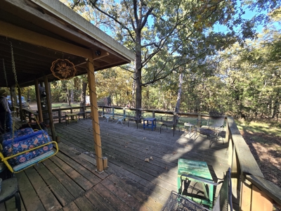 Country Home at the Base of "The Worlds Tallest Hill" - image 25