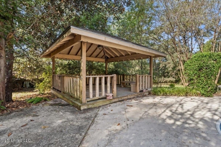 Executive Brick Home with Pool and Lake in McComb MS - image 31