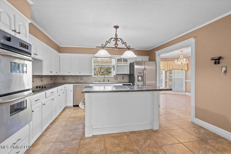 Executive Brick Home with Pool and Lake in McComb MS - image 6