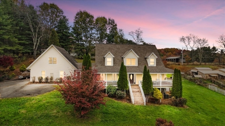 Country Home for Sale in Max Meadows VA - image 1