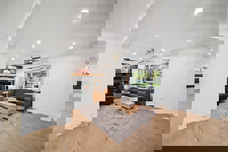 Pryor, OK Lakefront Home For Sale - image 4