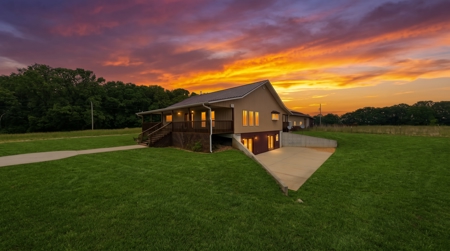 Country Home and Acreage in Summersville | Missouri Ozarks - image 29