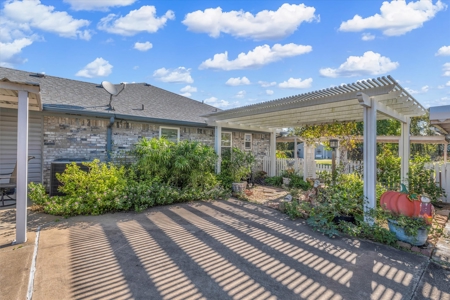 Spacious 3-Bedroom Home on 1 Acre in Waco – Move-In Ready! - image 36