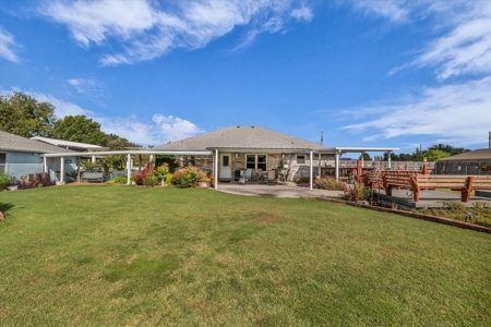 Spacious 3-Bedroom Home on 1 Acre in Waco – Move-In Ready! - image 32