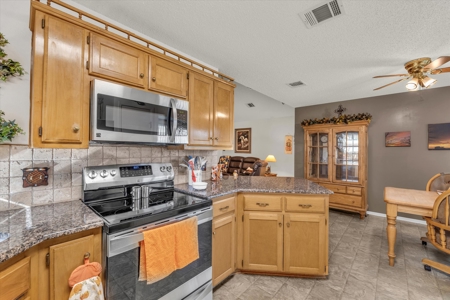 Spacious 3-Bedroom Home on 1 Acre in Waco – Move-In Ready! - image 7