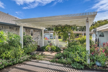 Spacious 3-Bedroom Home on 1 Acre in Waco – Move-In Ready! - image 31