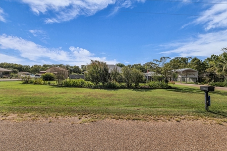 Spacious 3-Bedroom Home on 1 Acre in Waco – Move-In Ready! - image 44