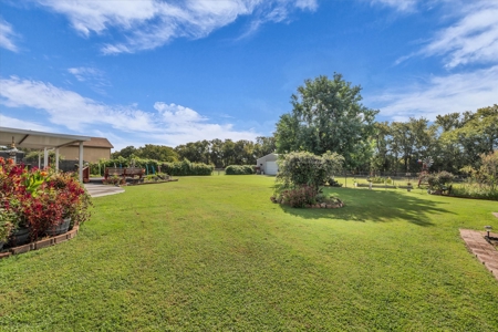 Spacious 3-Bedroom Home on 1 Acre in Waco – Move-In Ready! - image 48