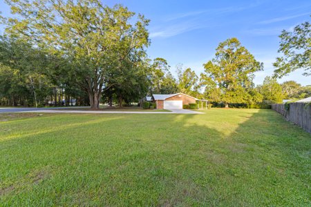 Spacious Home In North Florida - image 24