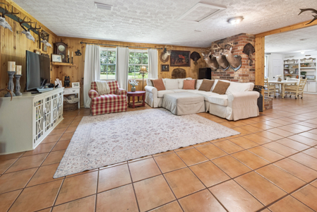 3 Bedroom Home on 35 Acres for Sale in Sanderson, Florida - image 28