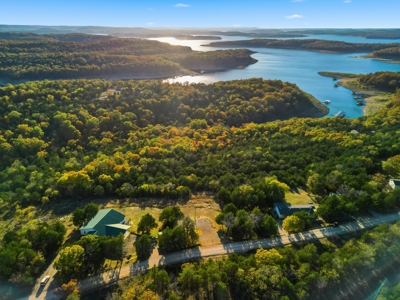 Missouri Ozarks Lake Home – Beautiful Bull Shoals Lake Views! - image 33