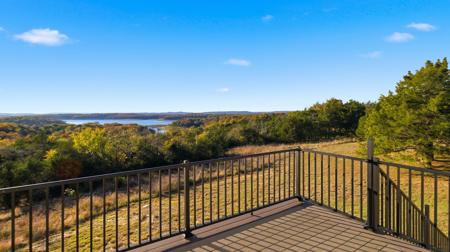 Missouri Ozarks Lake Home – Beautiful Bull Shoals Lake Views! - image 19