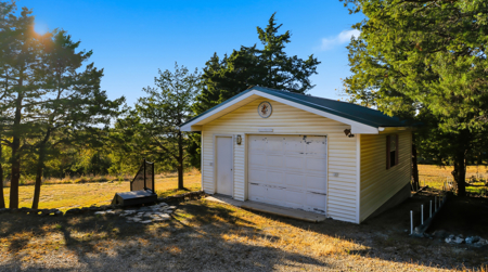 Missouri Ozarks Lake Home – Beautiful Bull Shoals Lake Views! - image 22