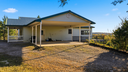 Missouri Ozarks Lake Home – Beautiful Bull Shoals Lake Views! - image 21