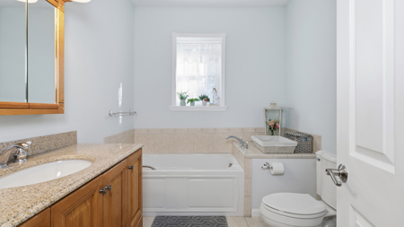 Missouri Ozarks Lake Home – Beautiful Bull Shoals Lake Views! - image 14