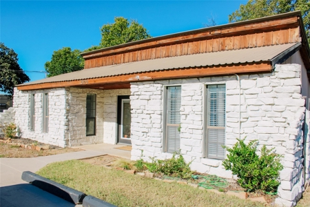 Commercial Building For Sale Downtown Brownwood, TX - image 2
