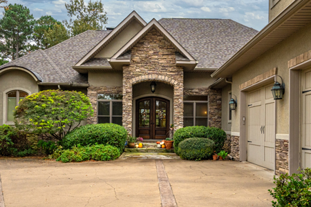 Luxury Home in a Premier Subdivision in Hot Springs AR - image 2