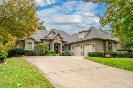 Luxury Home in a Premier Subdivision in Hot Springs AR - image 1